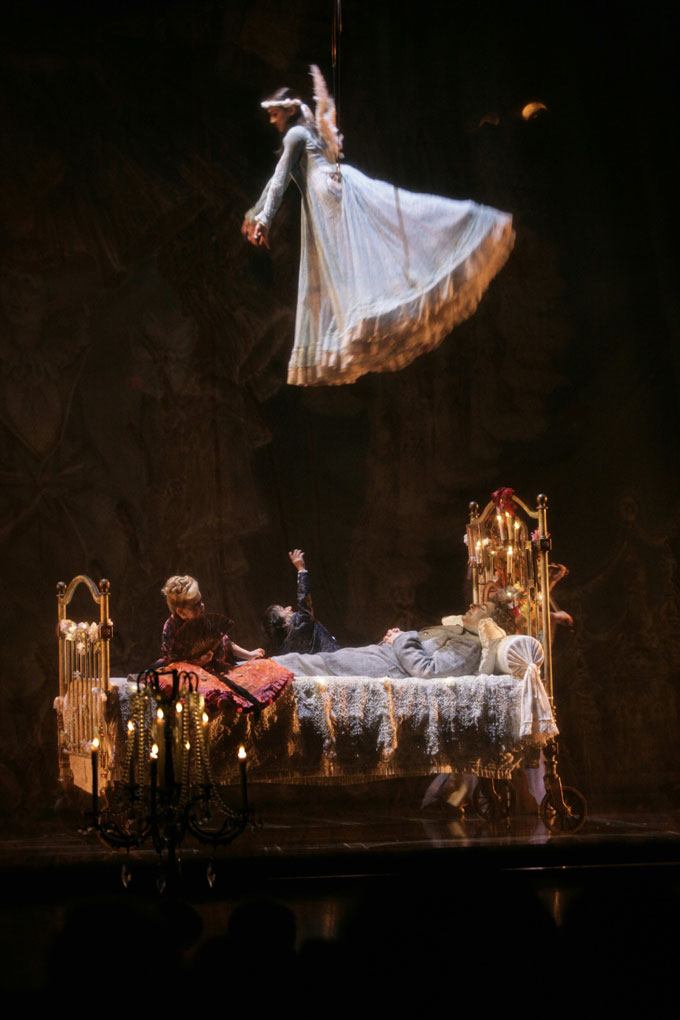 Cirque du Soleil: Corteo - Cirque du Soleil: Corteo