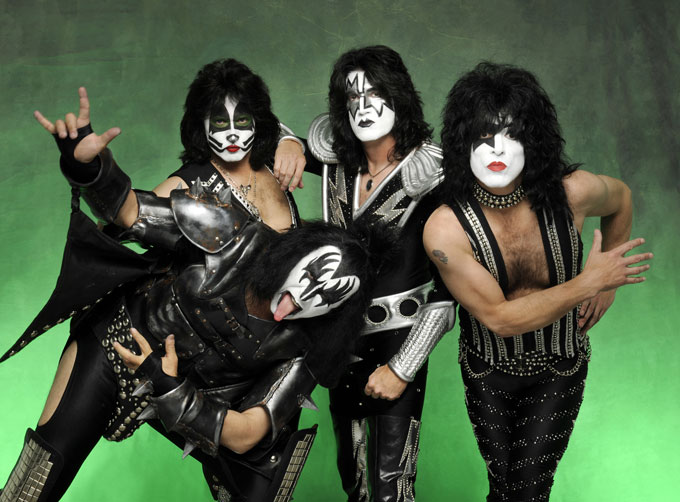 KISS - KISS