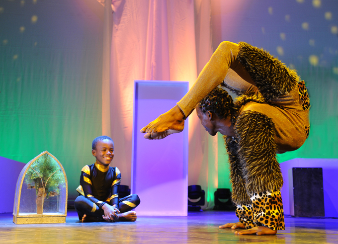 Mother Africa- Circus der Sinne - Mother Africa - Circus der Sinne