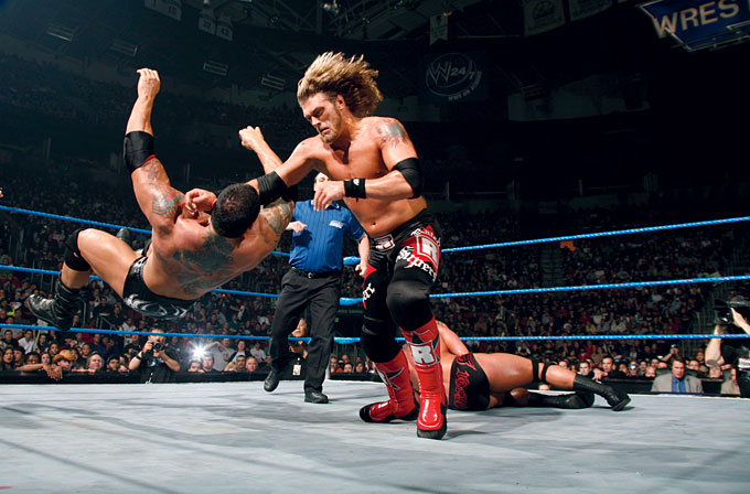 WWE - WWE