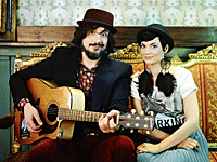 Mrs. Greenbird - Mrs. Greenbird: Mit Debütalbum auf Platz eins der Charts