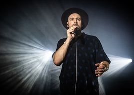 20 Jahre auf der Bühne: ESC-Held Max Mutzke feiert Bühnenjubiläum mit großer Tour & neuem Album 2024