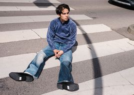 Vom Support-Act zum Headliner: Jassin kündigt erstes Album „Arsenalplatz“ an
