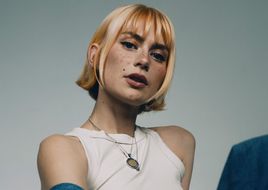 Alli Neumann ist „Vom anderen Stern“ – und ab November 2025 auf Tour