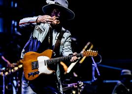 2026 bringt Weltstar Zucchero die Kraft des Blues Rock in die Arenen Deutschlands