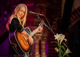 Mit neuem Album: Heather Nova bringt „The Orchard“ 2027 nach Deutschland