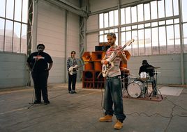 Einer für die Handy-Lichter: Blumengarten veröffentlichen neue Single „Supernova“