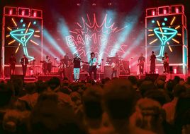 SEEED spielen im August 2022 eine Open-Air-Show am Dresdner Elbufer