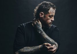 „Lighter“ von Jelly Roll und Carín León als erste Single zur FIFA WM 2026 erschienen