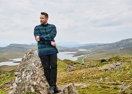 Alles neu: Mit seiner Single „Ey du da oben“ kündigt Florian Künstler sein neues Album an – und Konzerttermine für 2025 gibt’s auch