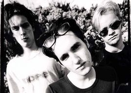Ash feiern das 30. Jubiläum ihres Debüts „1977“ mit einer Neuauflage und einer Jubiläumstour