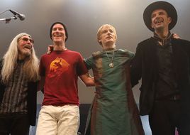 Holt die Räucherstäbchen raus: Kula Shaker kommen im Herbst 2023 auf Tour