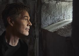 a-ha-Sänger Morten Harket kündigt neues Album „Human Grace“ an und veröffentlicht Single „Hold Me“ mit Tochter Tomine