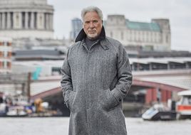 Tom Jones setzt seine „Ages and Stages Tour“ 2024 fort und kommt für fünf Shows nach Deutschland