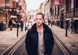 „Who‘s Gonna Love Me Now?“ möchte JAMES MORRISON auf seiner neusten Single wissen
