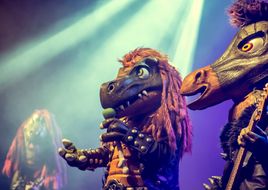 „Die beste Dino-Metalband der letzten 250 Millionen Jahre!“: Heavysaurus veröffentlichen neues Album „METAL“
