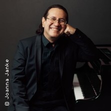 Die Stimme des Lichts (3) - Solokonzert von Ulugbek Palvanov am Flügel