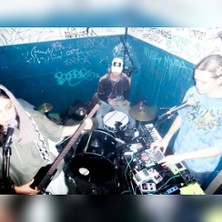 8MM + S/L pres: Devon Rexi