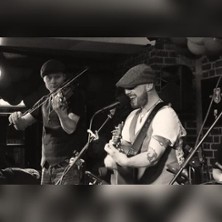 Peaky Plunckers