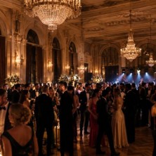 R&uuml;scherlnight in Abendkleid