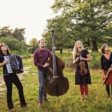 AGA + Balkan Journey – Von Klezmer bis Tango