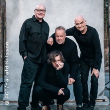 4 Wheel Drive feat. China Moses