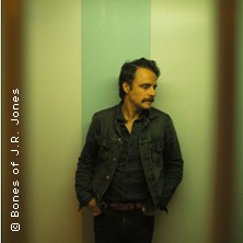 The Bones of J.R Jones (US) + support: Seba Safe (IR)