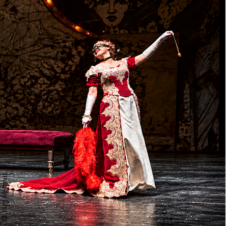 Die Fledermaus - Theater und Orchester Neubrandenburg/Neustrelitz