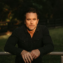 Charles Esten 