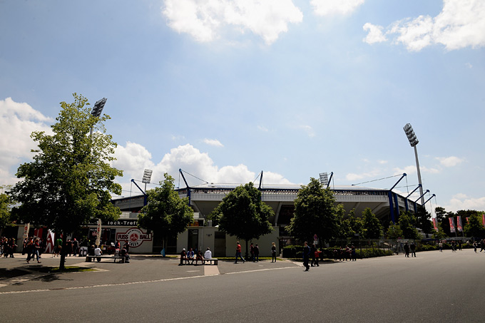Grundig Stadion - Au&szlig;enansicht
