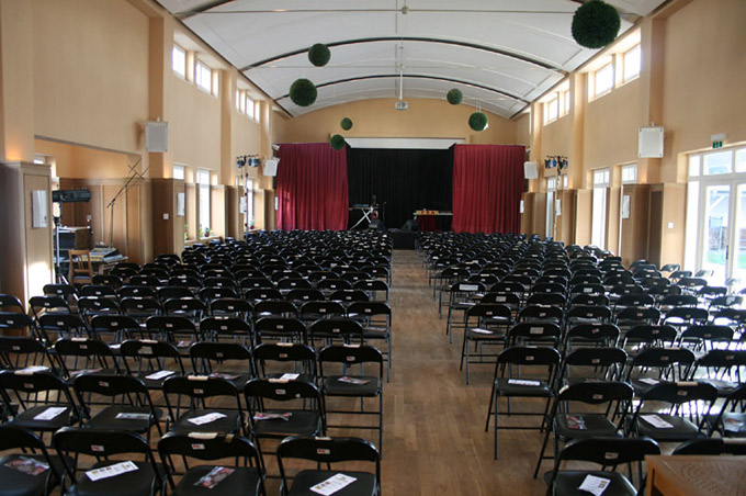 Gutmann am Dutzendteich - Reihenbestuhlung