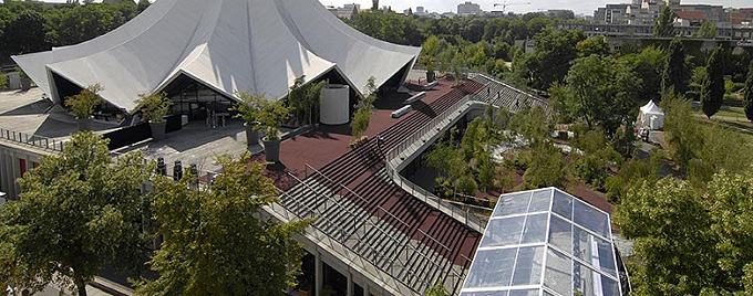 Tempodrom Au&szlig;enbereich